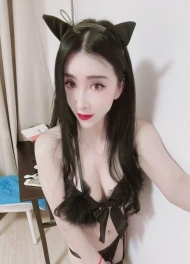 南京三牌楼猫女郎